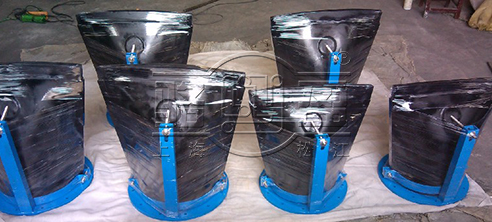 一組<a href=http://www.xbkjo.com/ target=_blank class=infotextkey><a href=http://www.xbkjo.com target=_blank class=infotextkey>鴨嘴閥</a></a>等待發(fā)貨