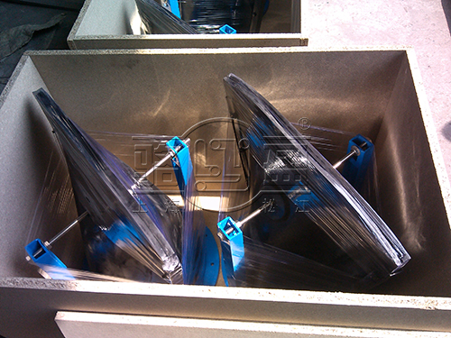 赤峰市喀喇沁旗<a href=http://www.xbkjo.com/ target=_blank class=infotextkey><a href=http://www.xbkjo.com target=_blank class=infotextkey>鴨嘴閥</a></a>裝箱